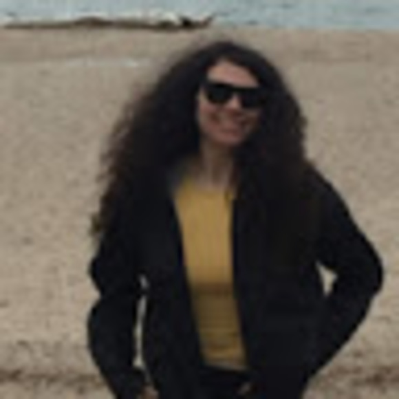 Meet your Posher, Giorgia - Picture 1 of 1